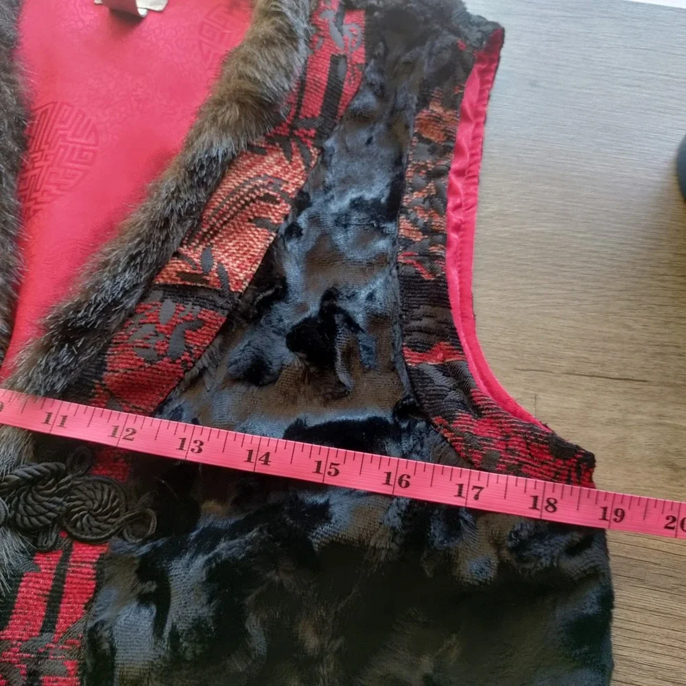 Chicos‎ Vest Womens 1 Medium Black Faux Fur Collar Asian Jacquard Art to Wear
